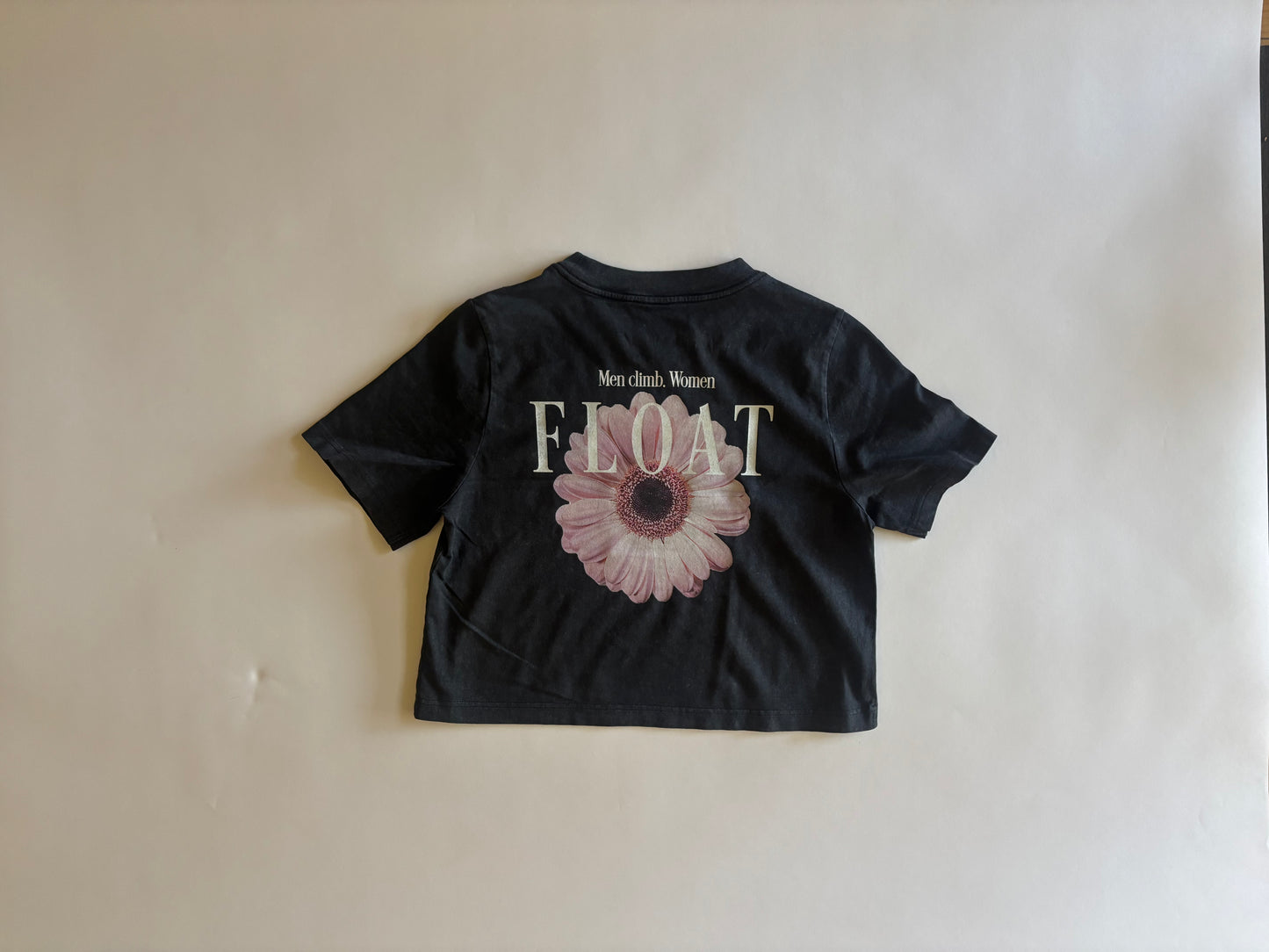 floatin' crop tee