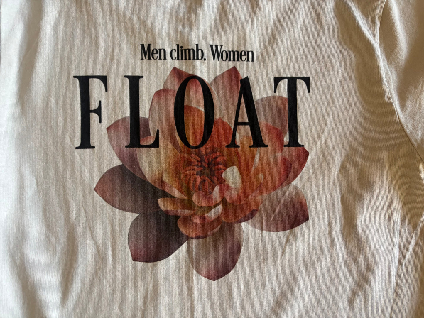floatin' crop tee